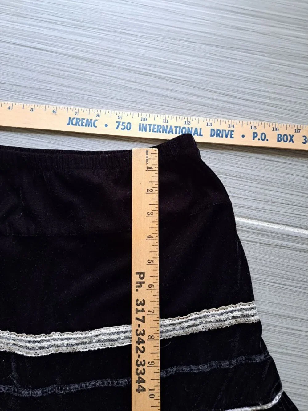 Vintage Velvet Maxi Skirt New York & Co Black Lace Ruffled Womens XS Festival - Picture 9 of 9